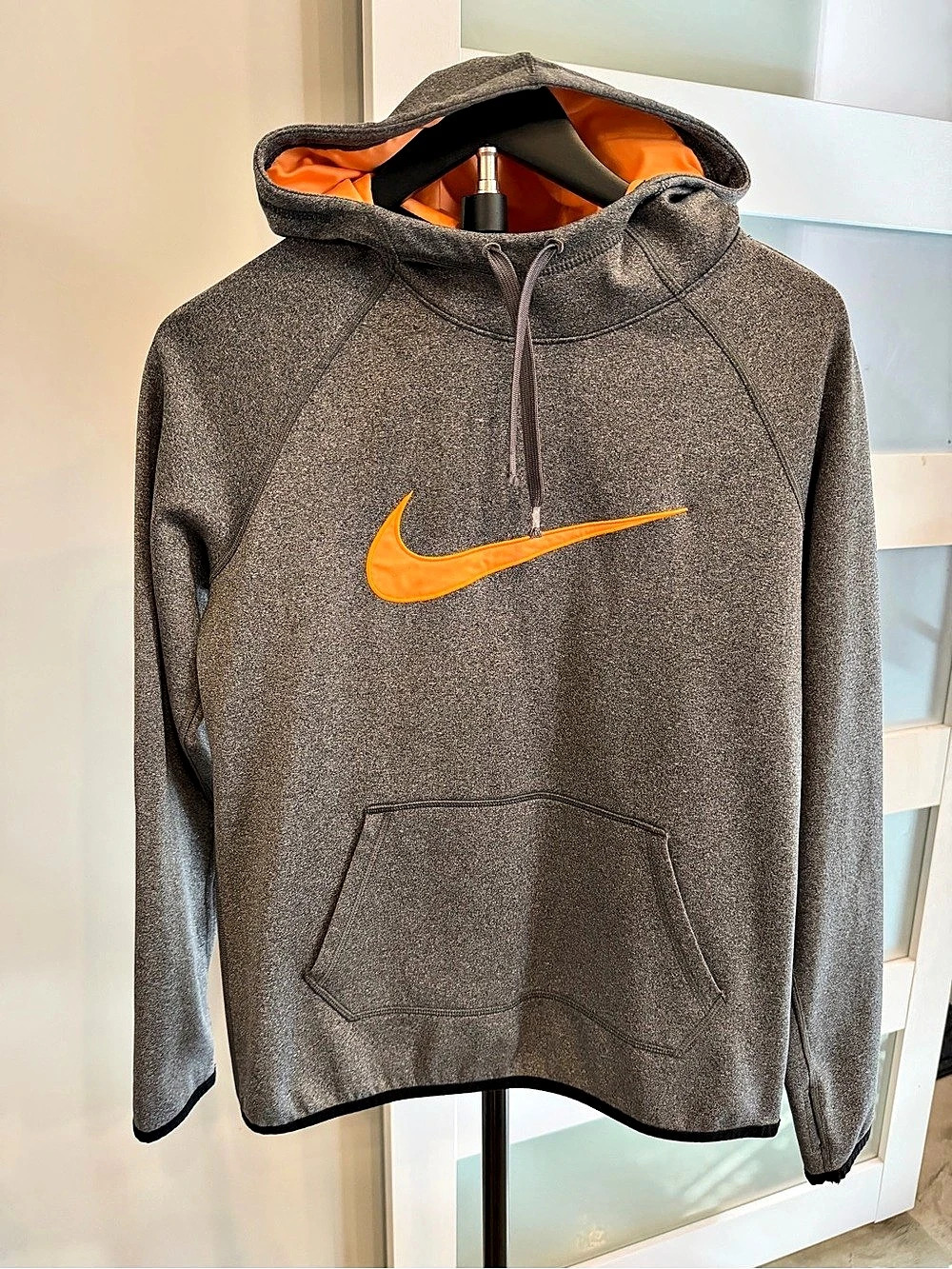 Nike Dri-FIT Hoodie in Gray & Orange Size Small Like New